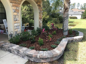 Garden in Wesley Chapel FL Recently Covered With Mulch by Established Lawn Care Company